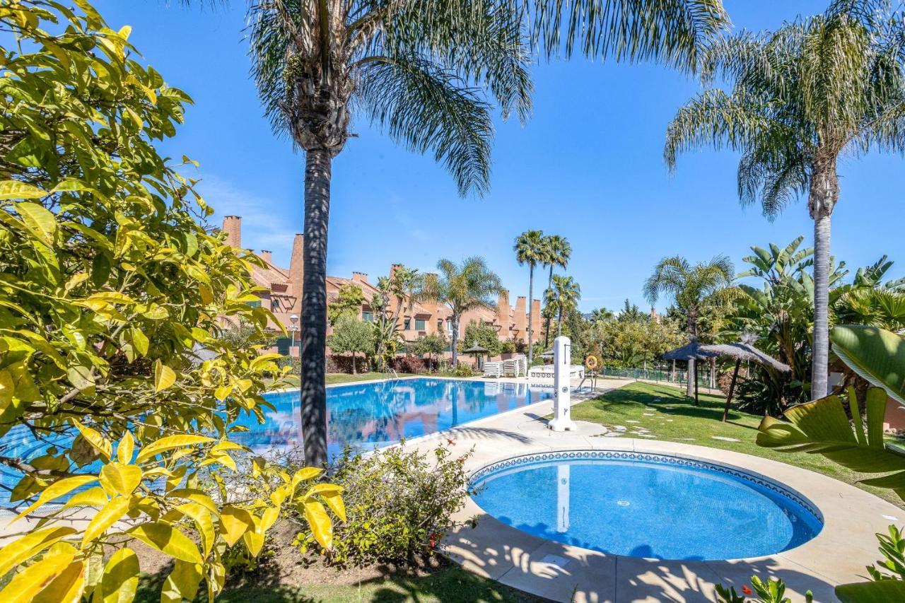 Oleholidays Adosado Mediterraneo Los Monteros 100 M Playa Marbella Exteriör bild