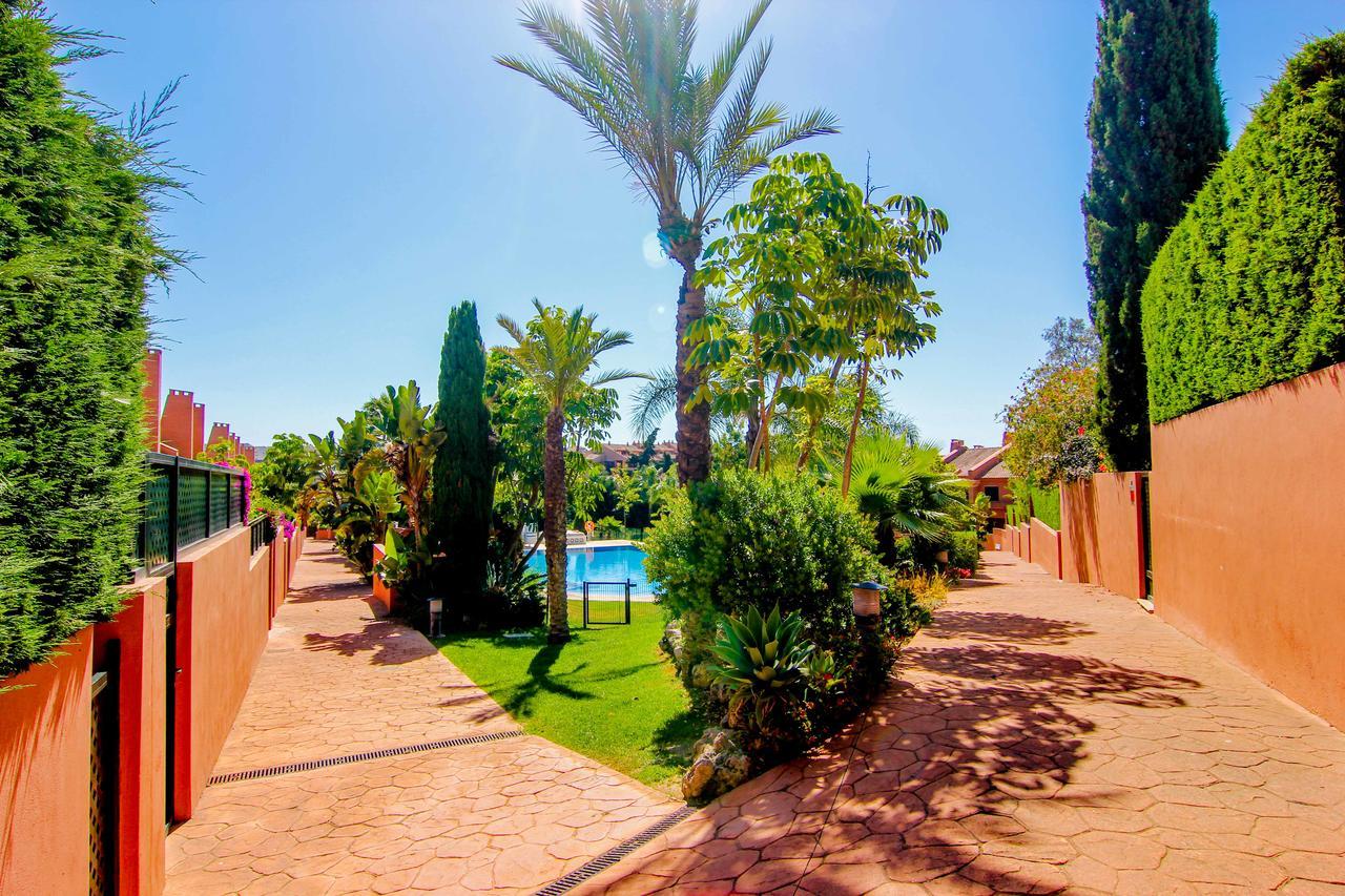 Oleholidays Adosado Mediterraneo Los Monteros 100 M Playa Marbella Exteriör bild