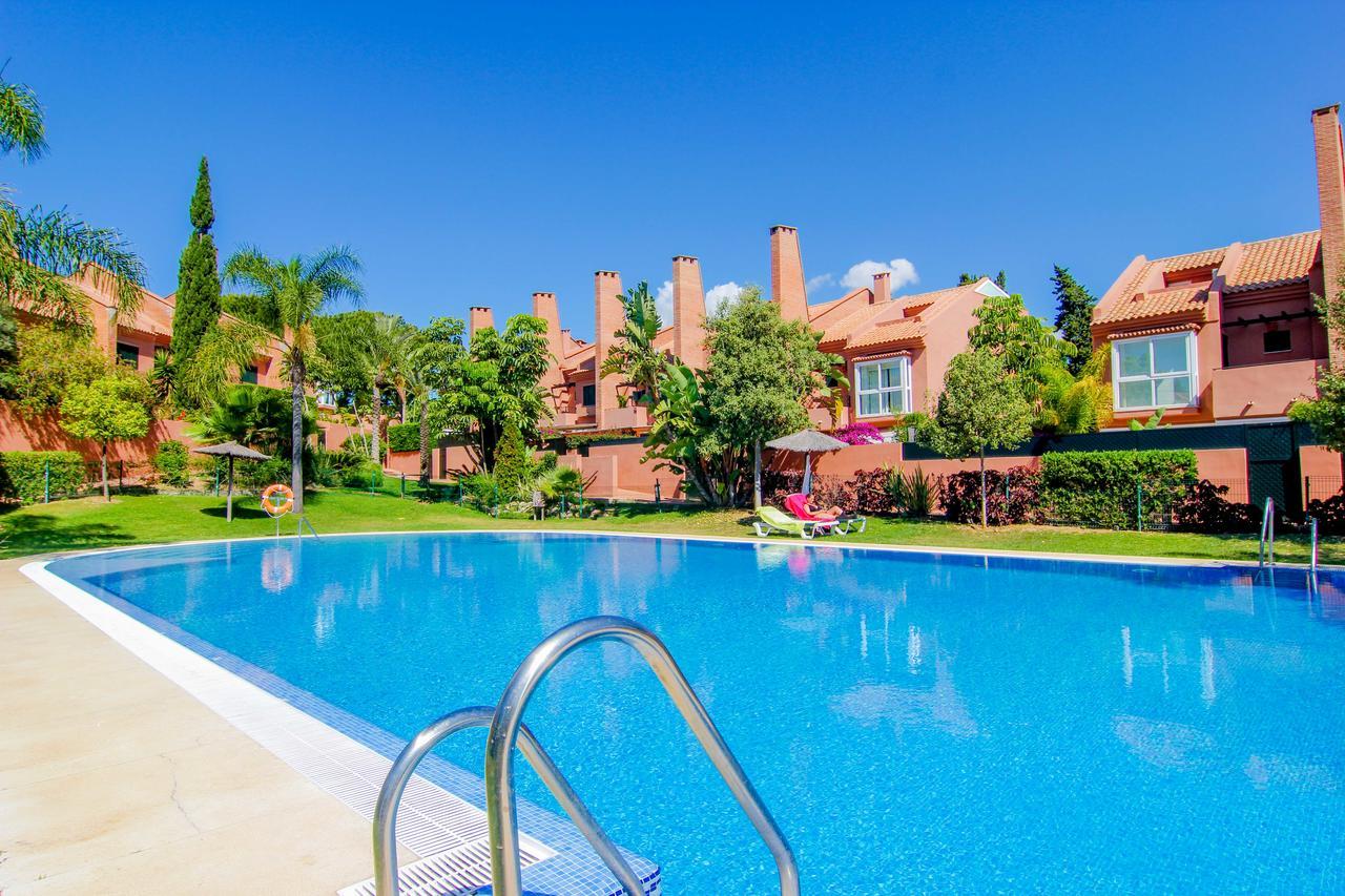 Oleholidays Adosado Mediterraneo Los Monteros 100 M Playa Marbella Exteriör bild